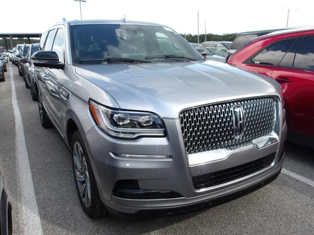 2023 Lincoln Navigator Reserve