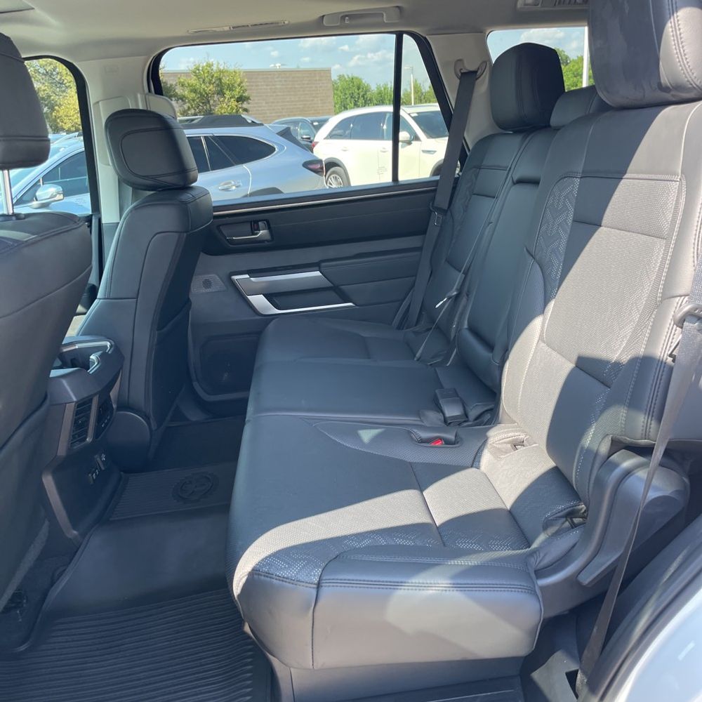 2024 Toyota Sequoia SR5