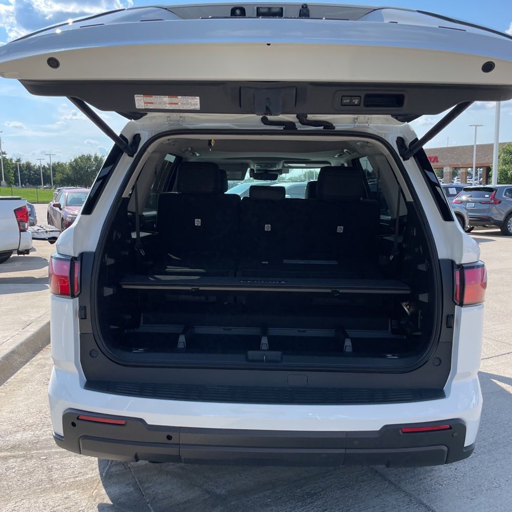 2024 Toyota Sequoia SR5