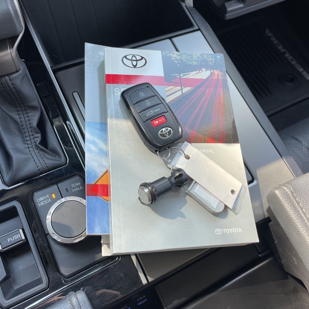 2024 Toyota Sequoia SR5