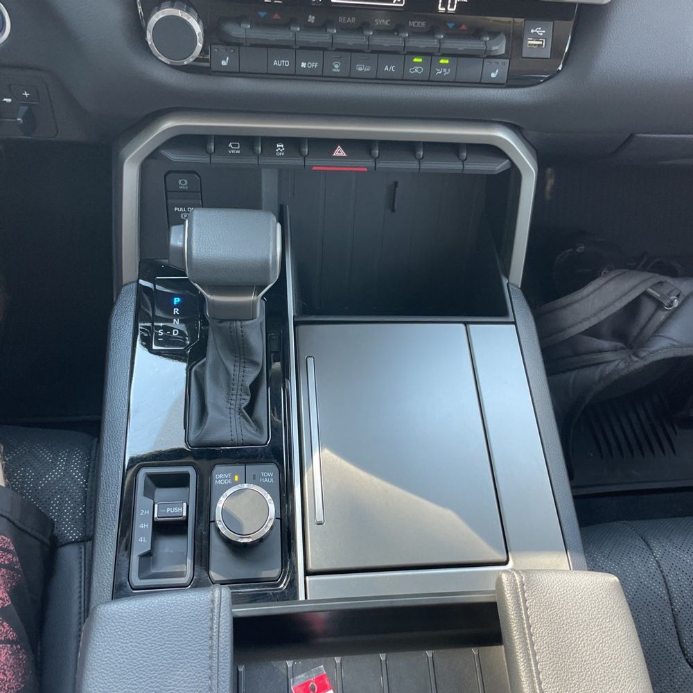 2024 Toyota Sequoia SR5