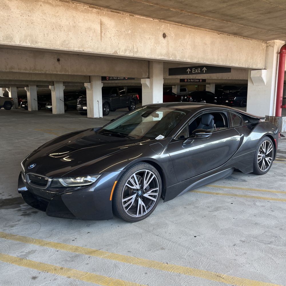 2019 BMW i8