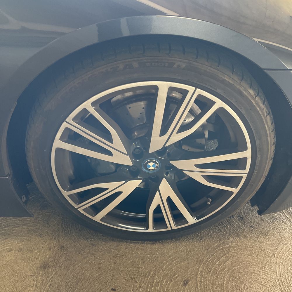 2019 BMW i8