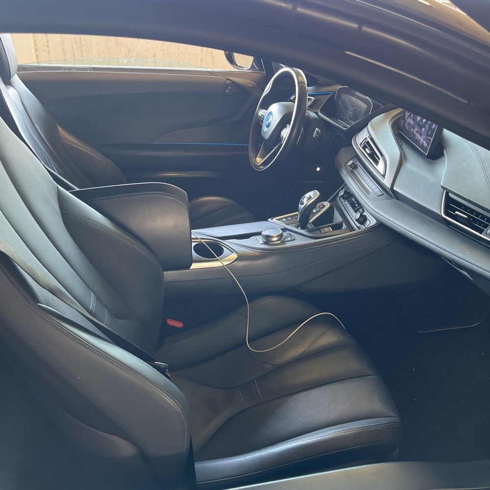 2019 BMW i8