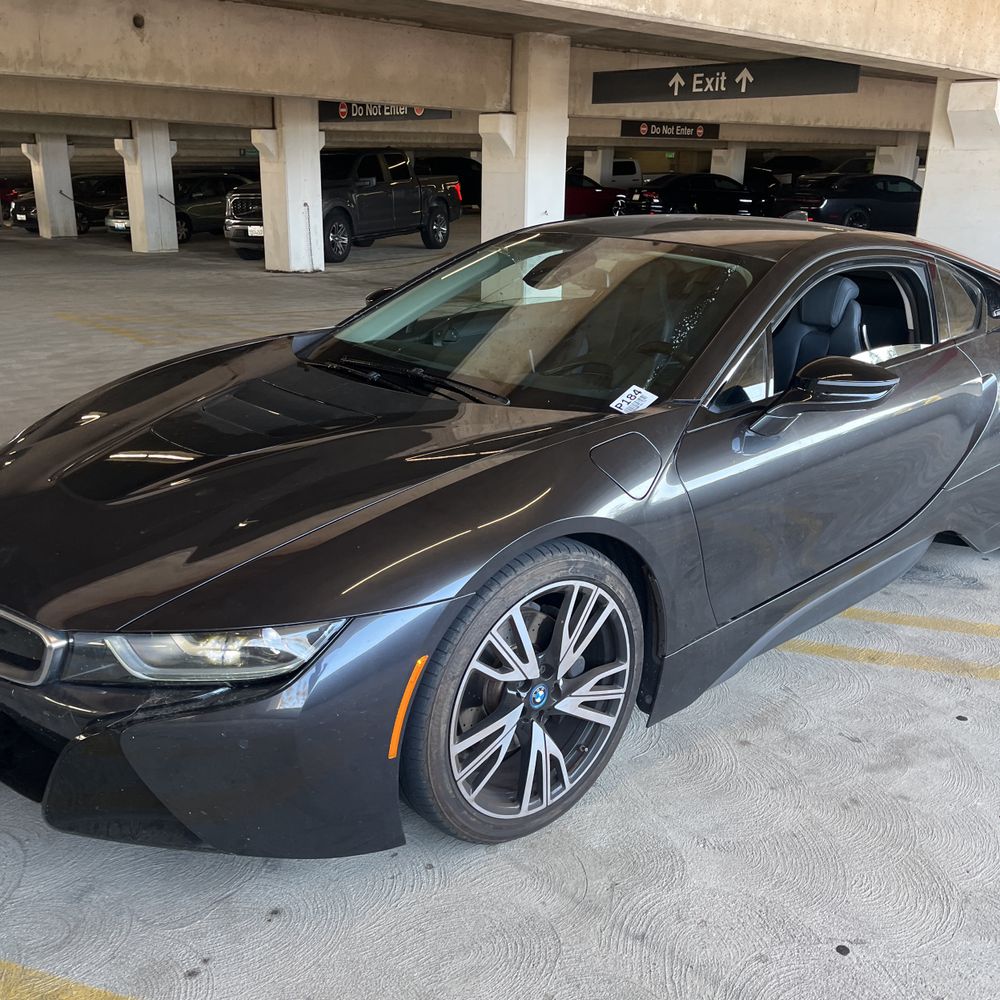 2019 BMW i8