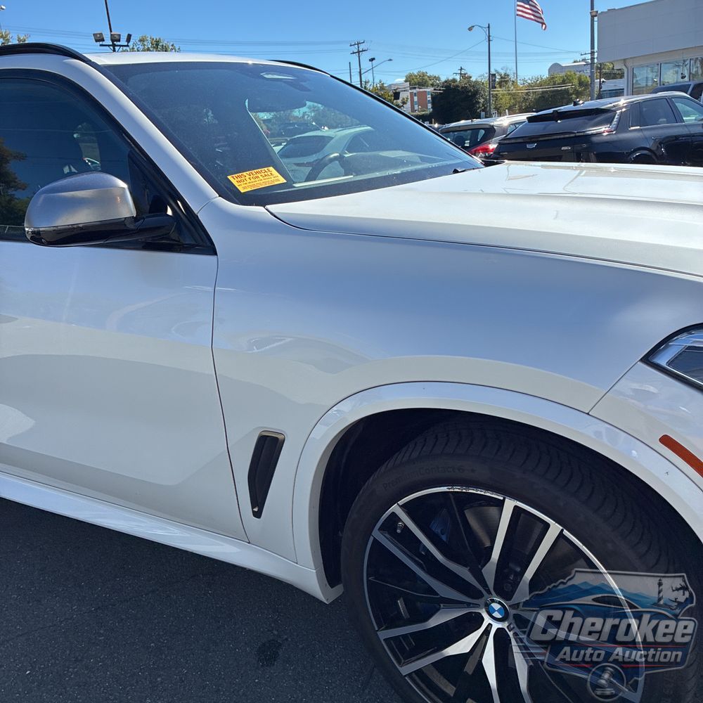 2023 BMW X5 M50i
