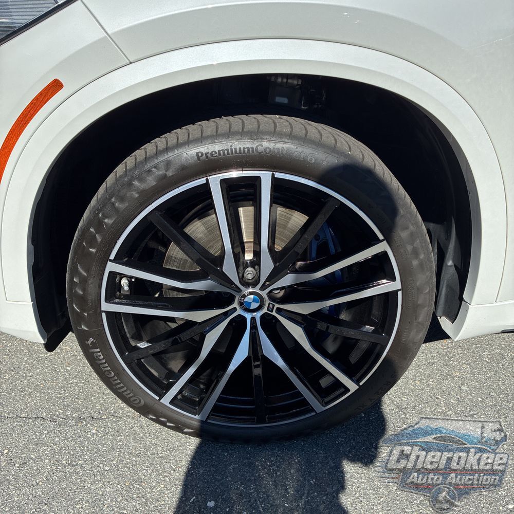 2023 BMW X5 M50i