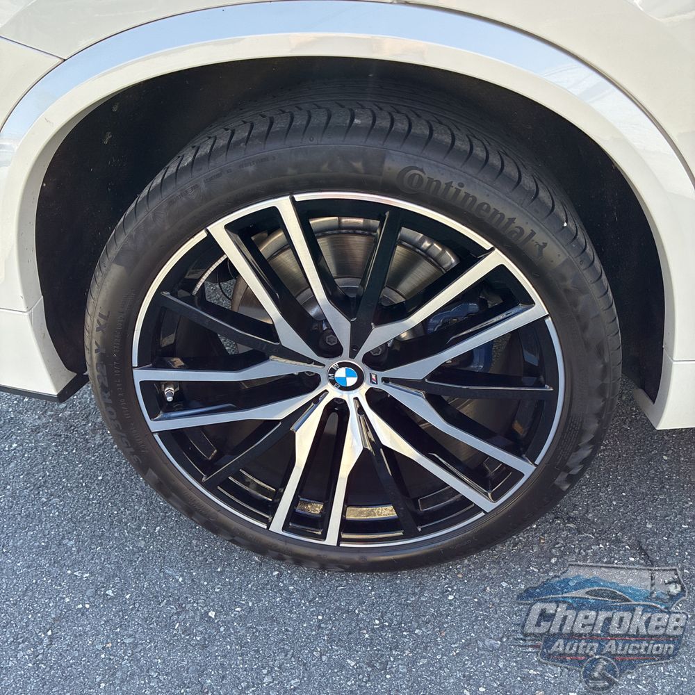 2023 BMW X5 M50i