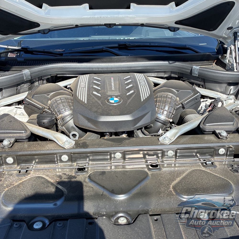 2023 BMW X5 M50i