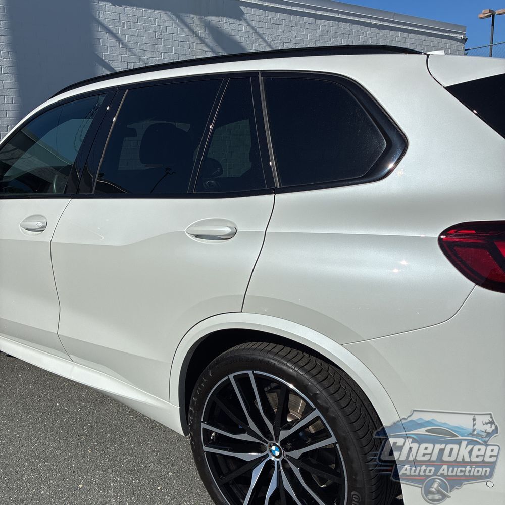 2023 BMW X5 M50i
