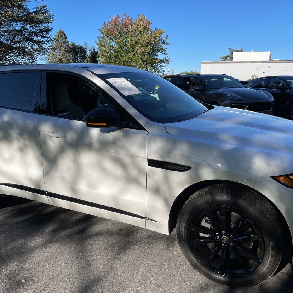 2024 Jaguar F-Pace P400 R-Dynamic S