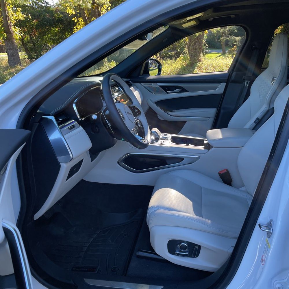 2024 Jaguar F-Pace P400 R-Dynamic S