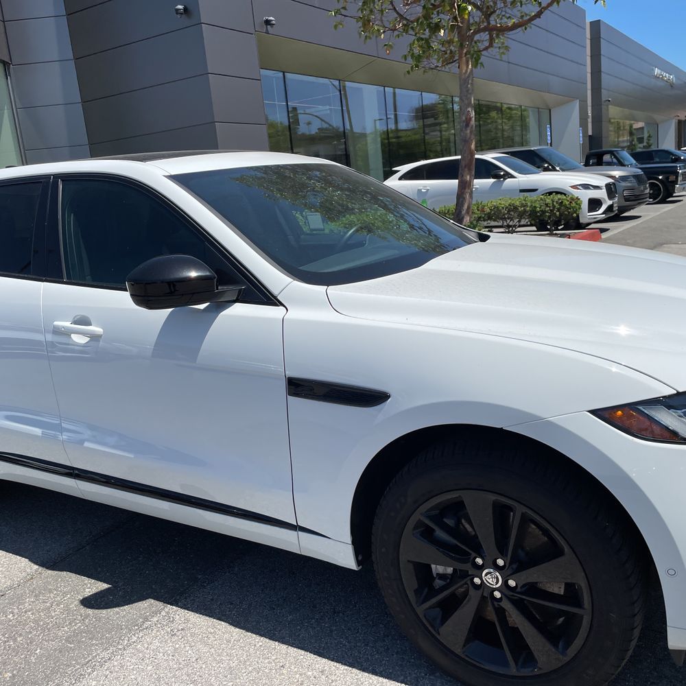 2024 Jaguar F-Pace P400 R-Dynamic S