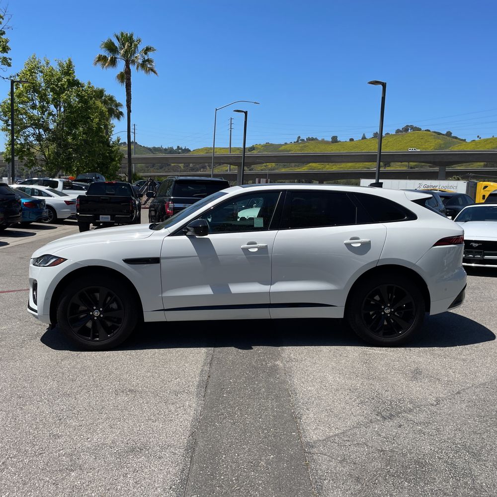 2024 Jaguar F-Pace P400 R-Dynamic S