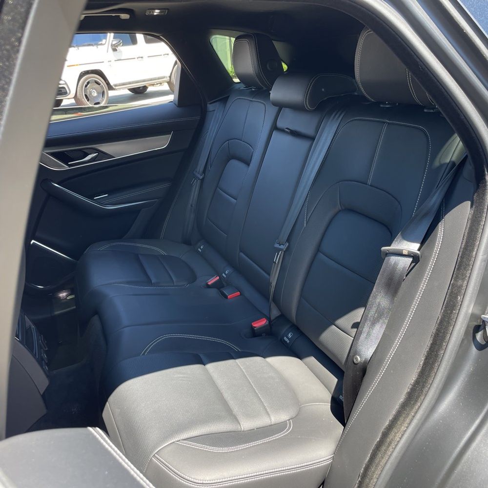 2024 Jaguar F-Pace P400 R-Dynamic S