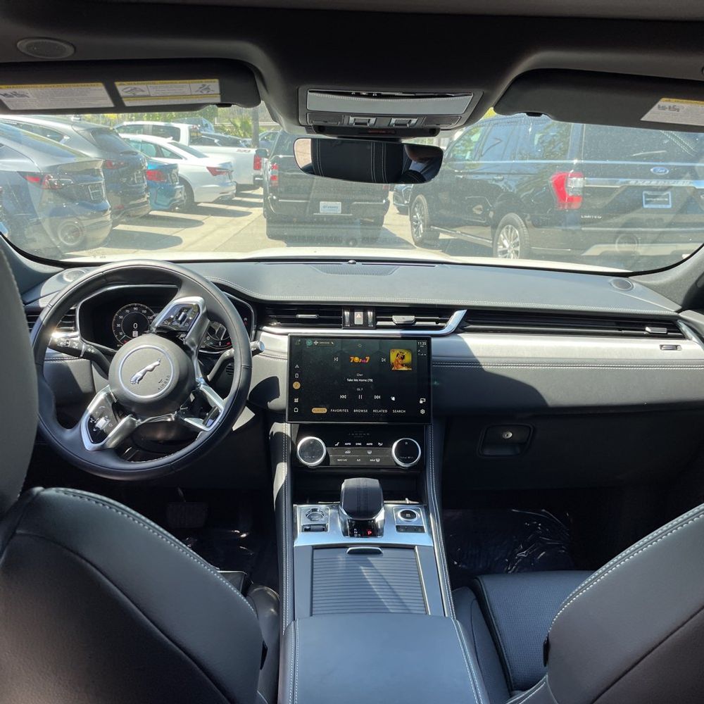 2024 Jaguar F-Pace P400 R-Dynamic S