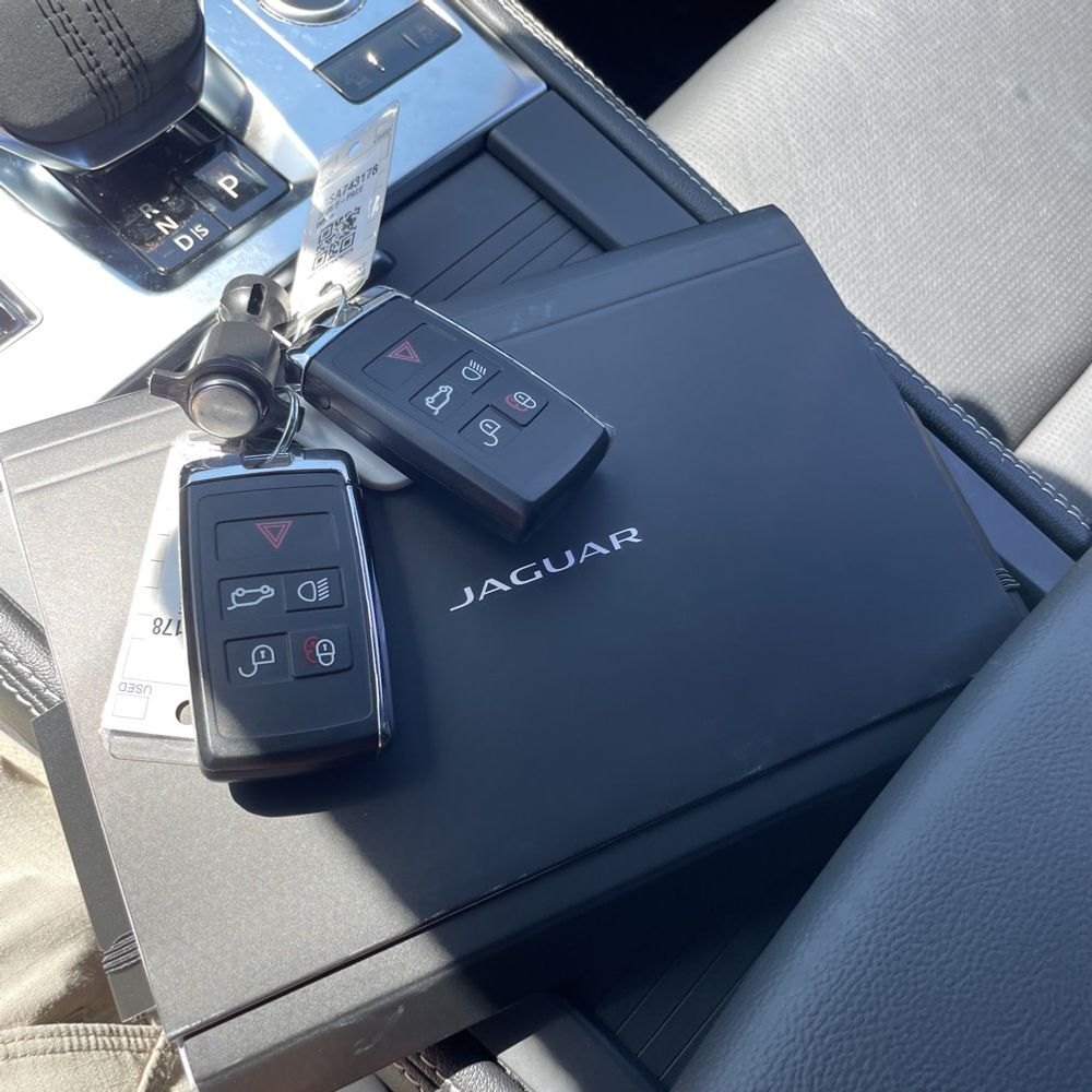 2024 Jaguar F-Pace P400 R-Dynamic S