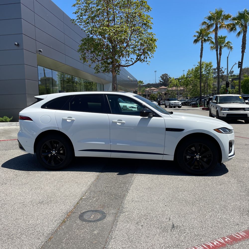 2024 Jaguar F-Pace P400 R-Dynamic S
