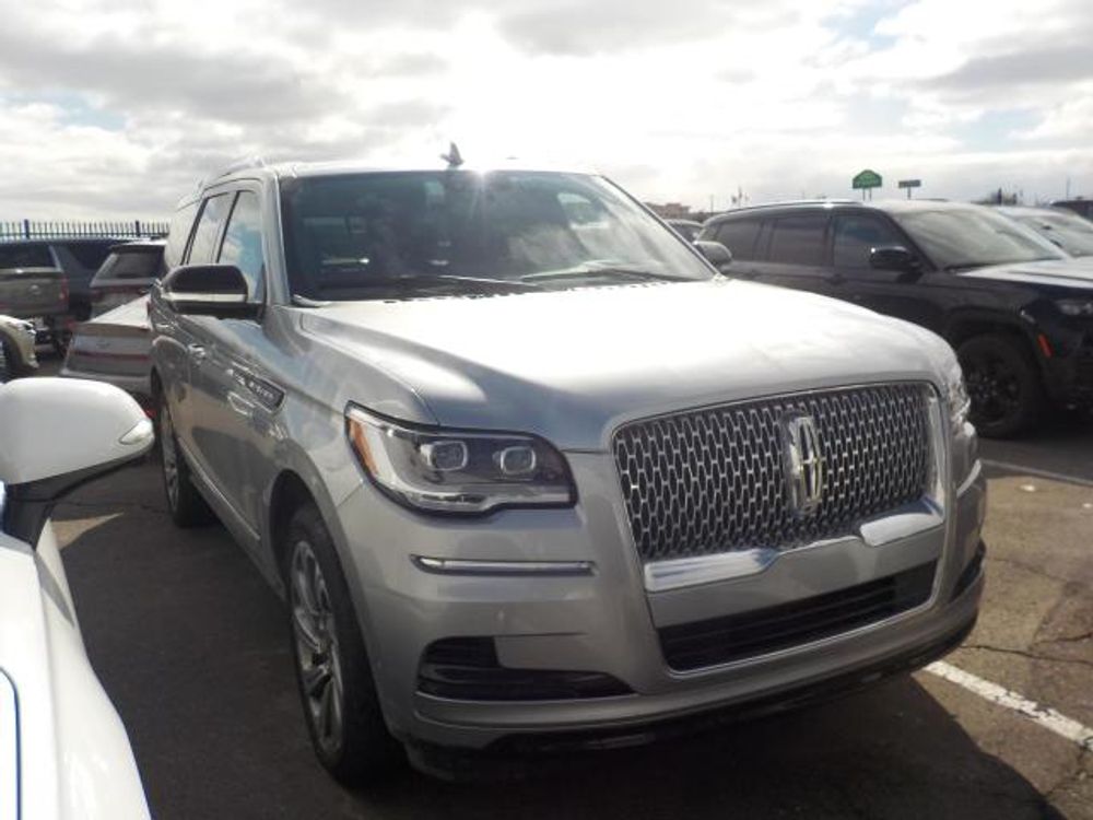 2023 Lincoln Navigator Reserve