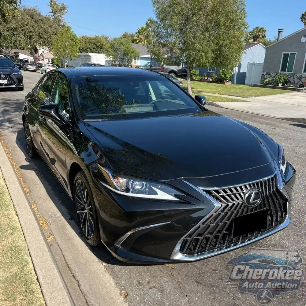 2025 Lexus ES 300h Base