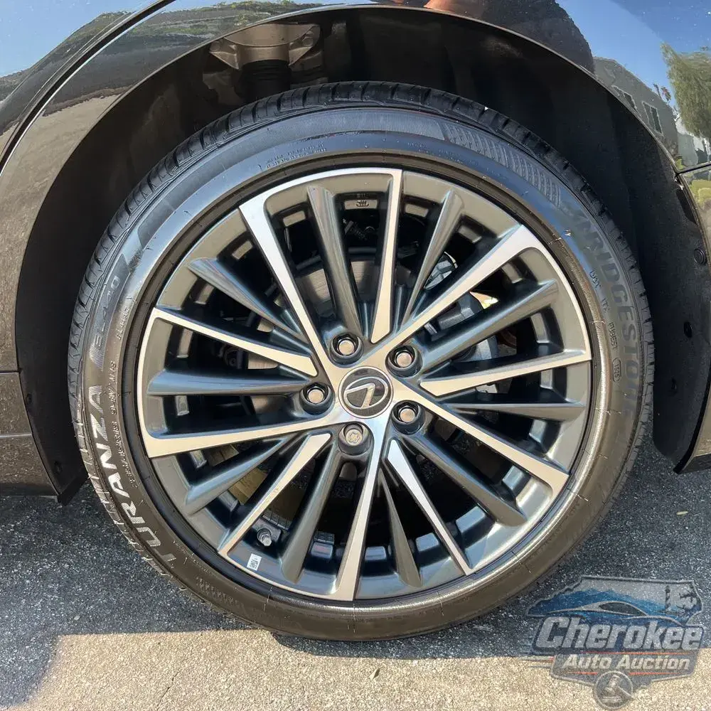2025 Lexus ES 300h Base