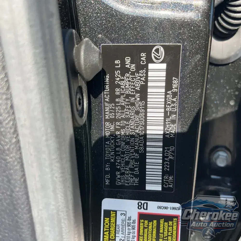 2025 Lexus ES 300h Base