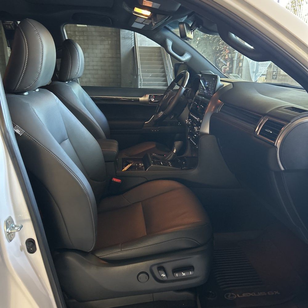 2023 Lexus GX 460 Luxury