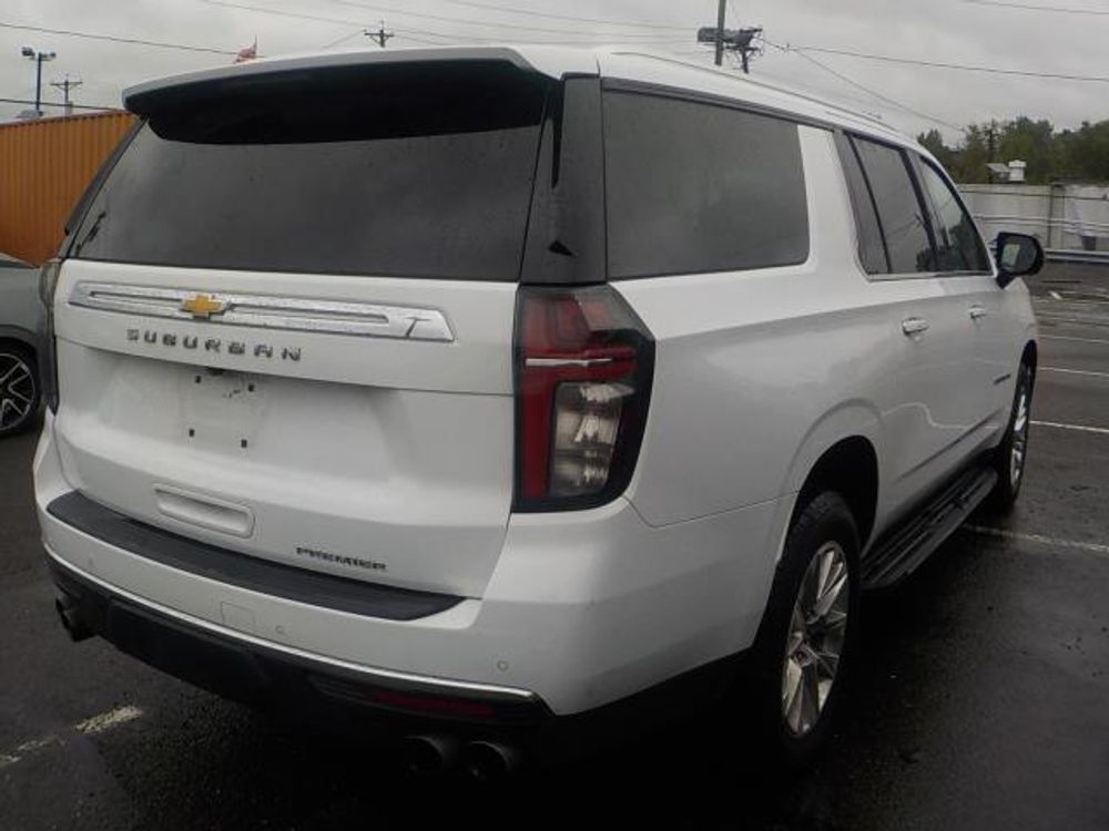 2023 Chevrolet Suburban Premier