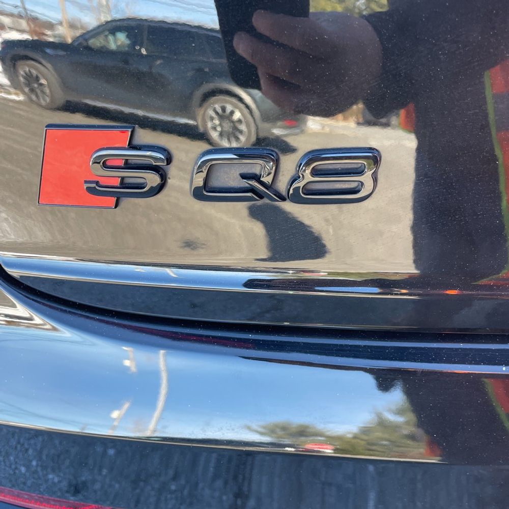 2022 Audi SQ8 Premium Plus
