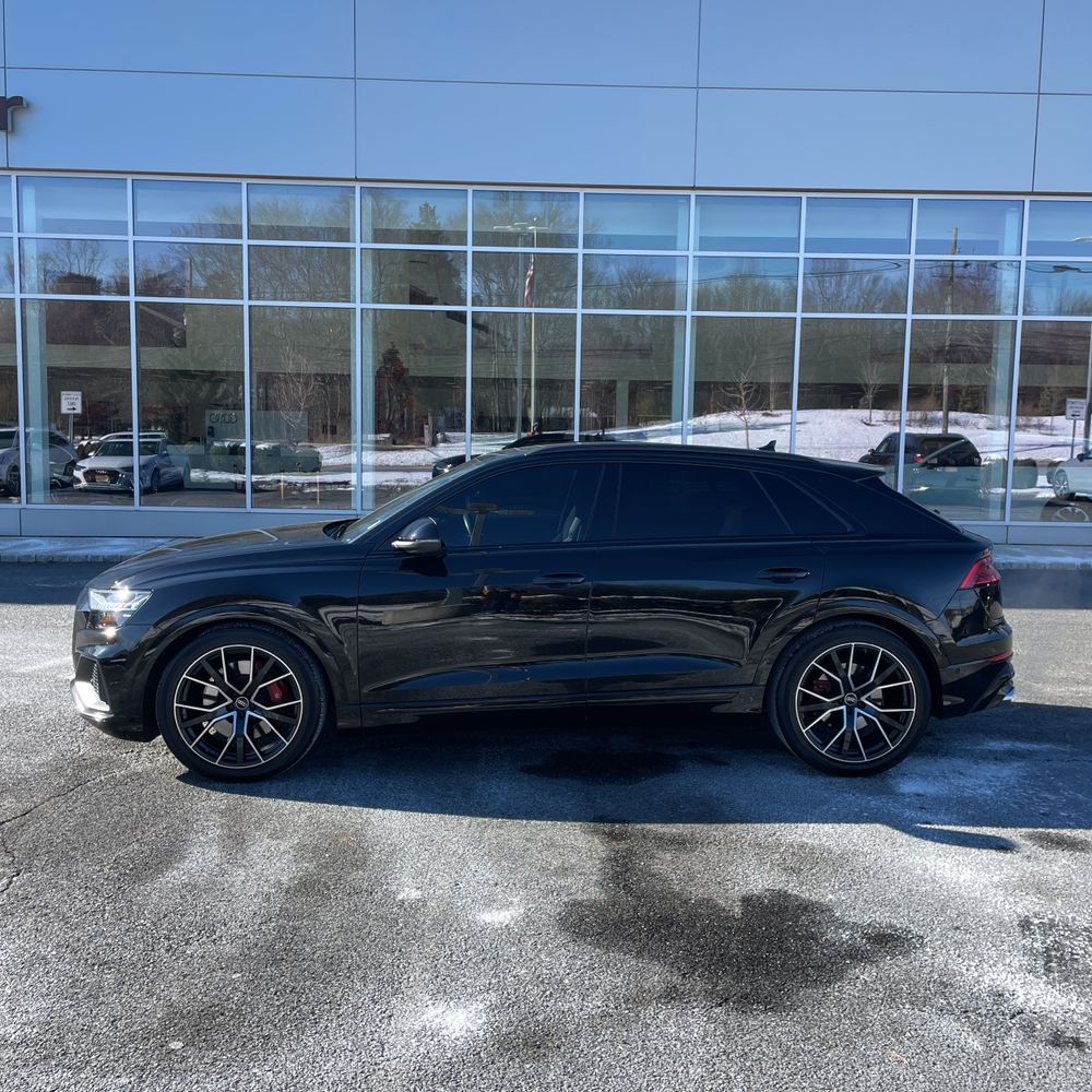 2022 Audi SQ8 Premium Plus