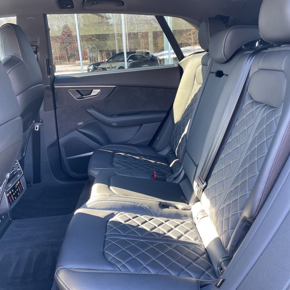 2022 Audi SQ8 Premium Plus
