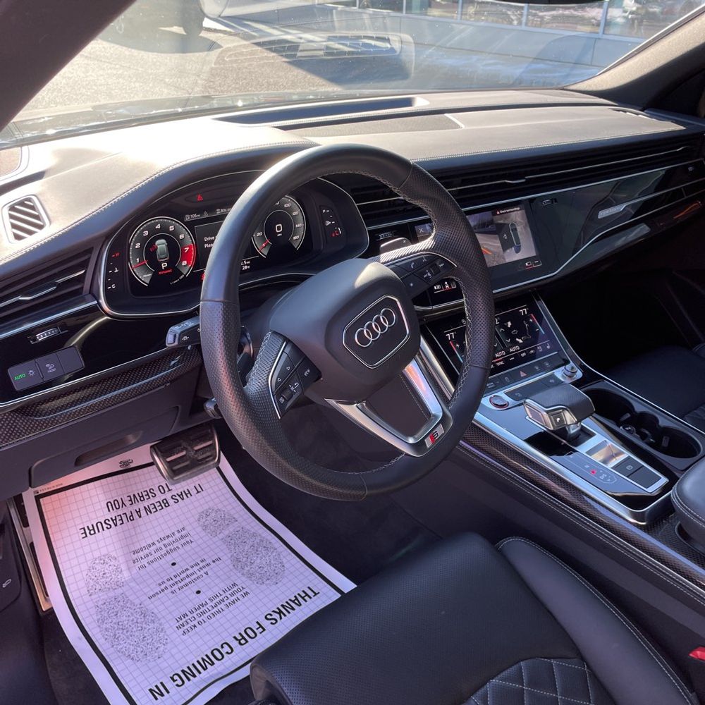 2022 Audi SQ8 Premium Plus