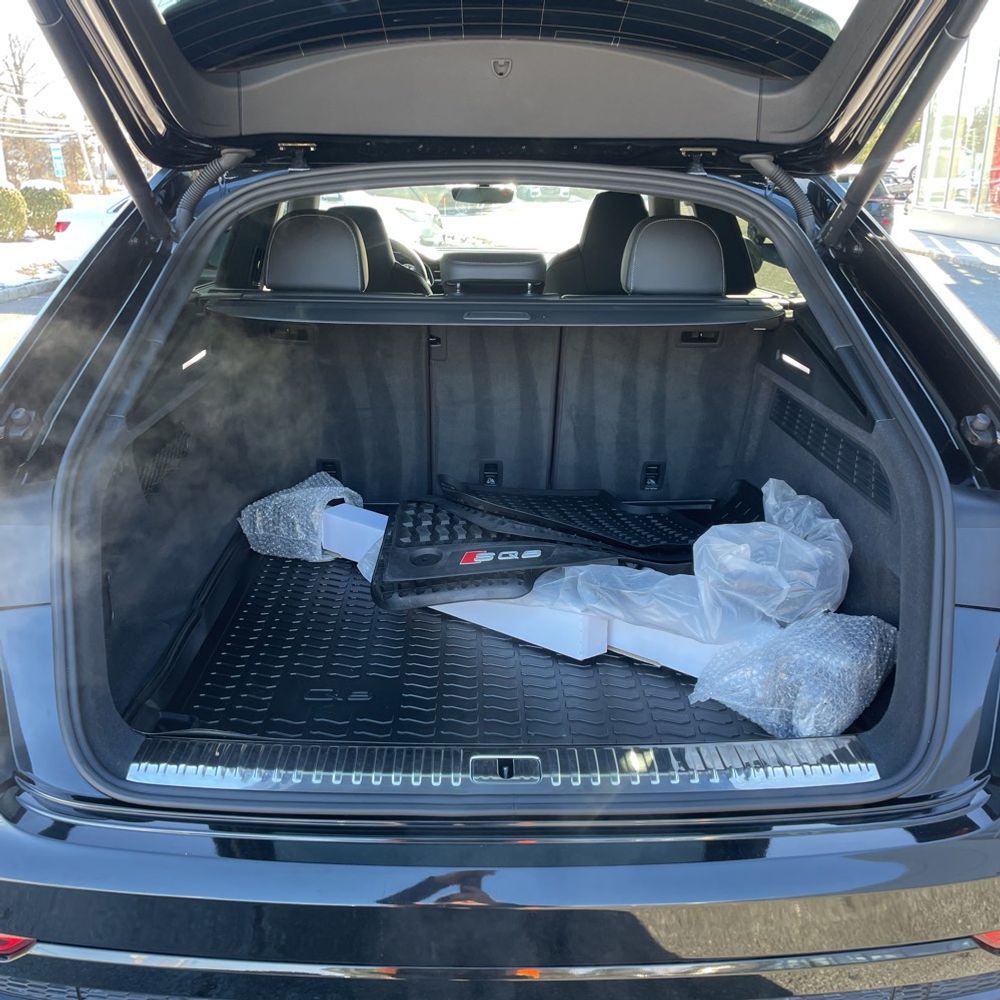 2022 Audi SQ8 Premium Plus