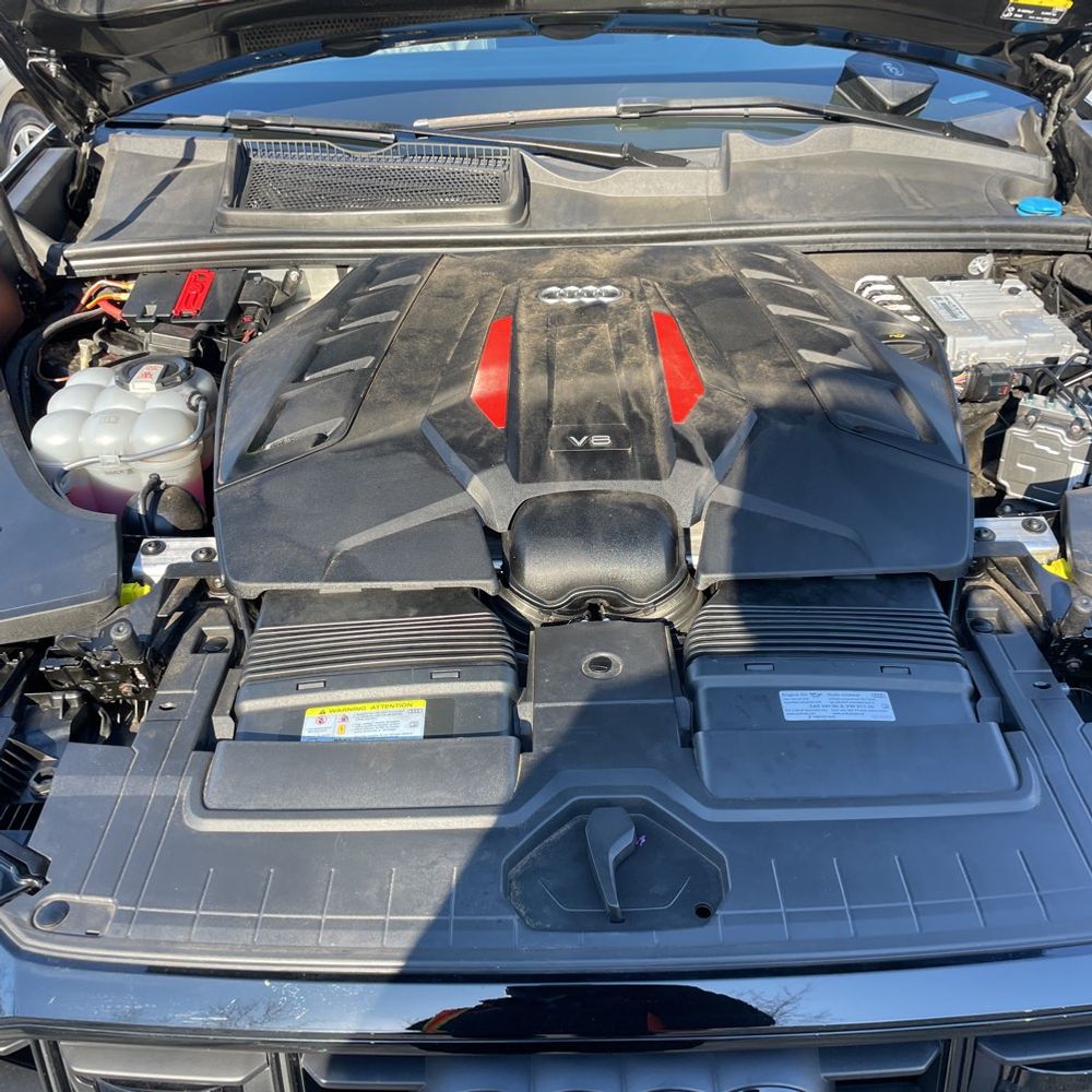 2022 Audi SQ8 Premium Plus