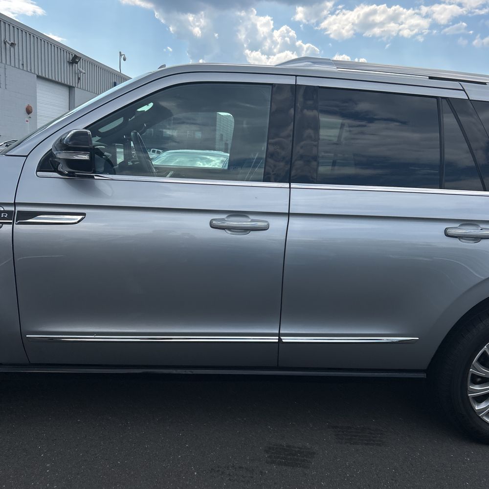 2023 Lincoln Navigator Standard