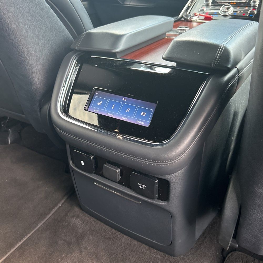 2023 Lincoln Navigator Standard
