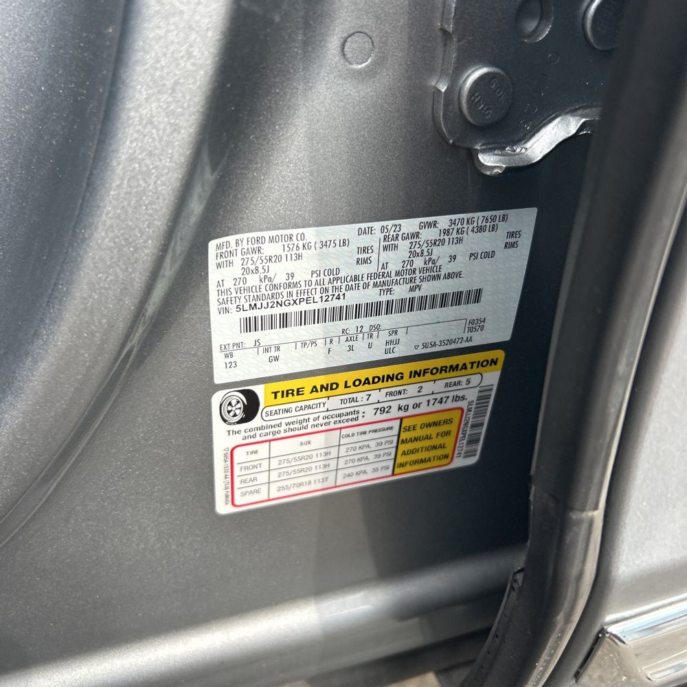 2023 Lincoln Navigator Standard