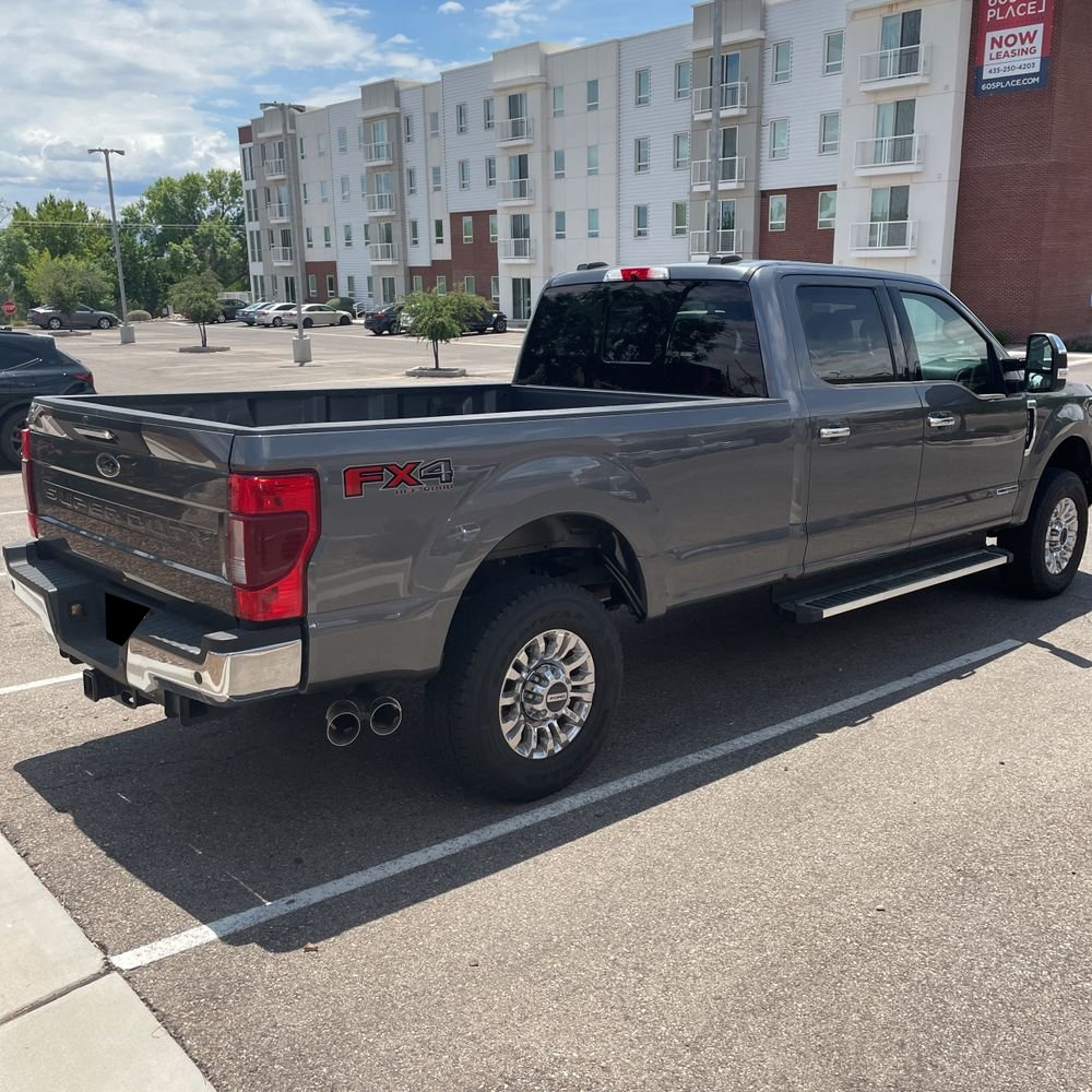 2022 Ford F-350 Super Duty Lariat