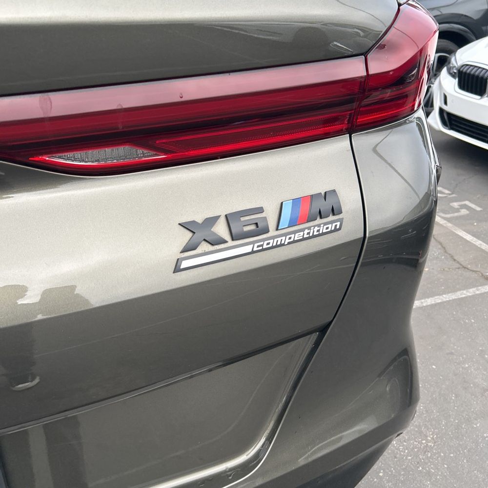 2021 BMW X6 M