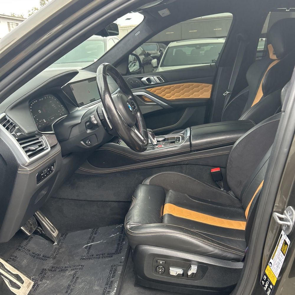 2021 BMW X6 M