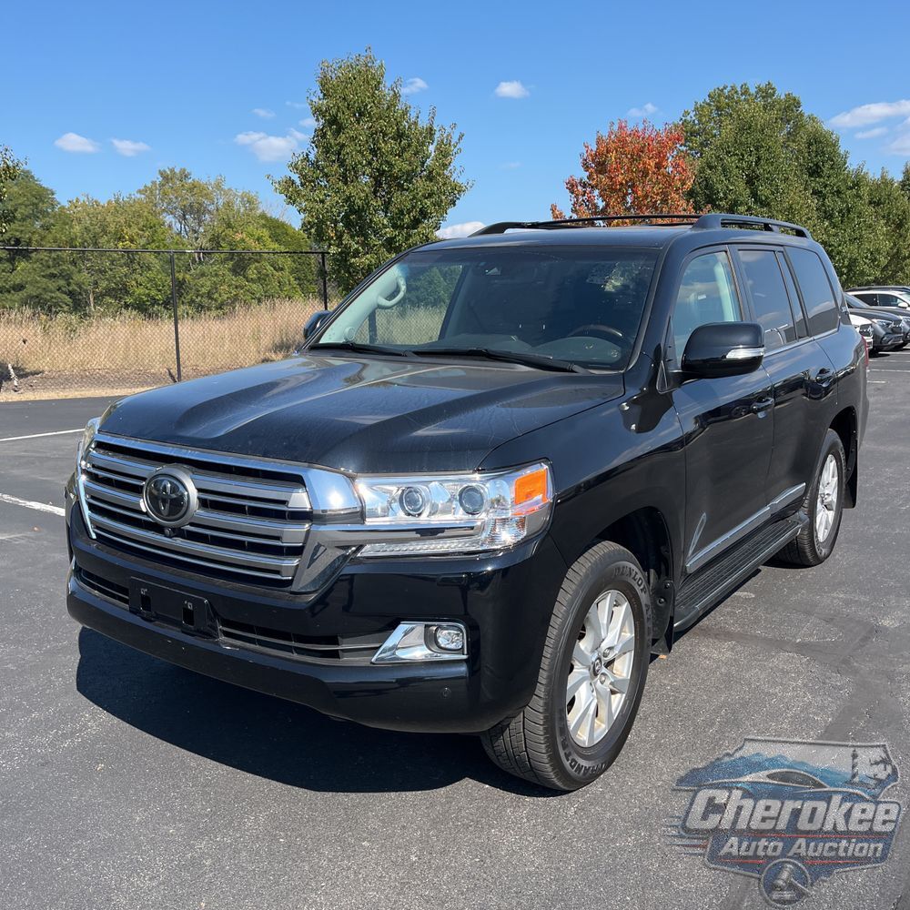 2020 Toyota Land Cruiser Base