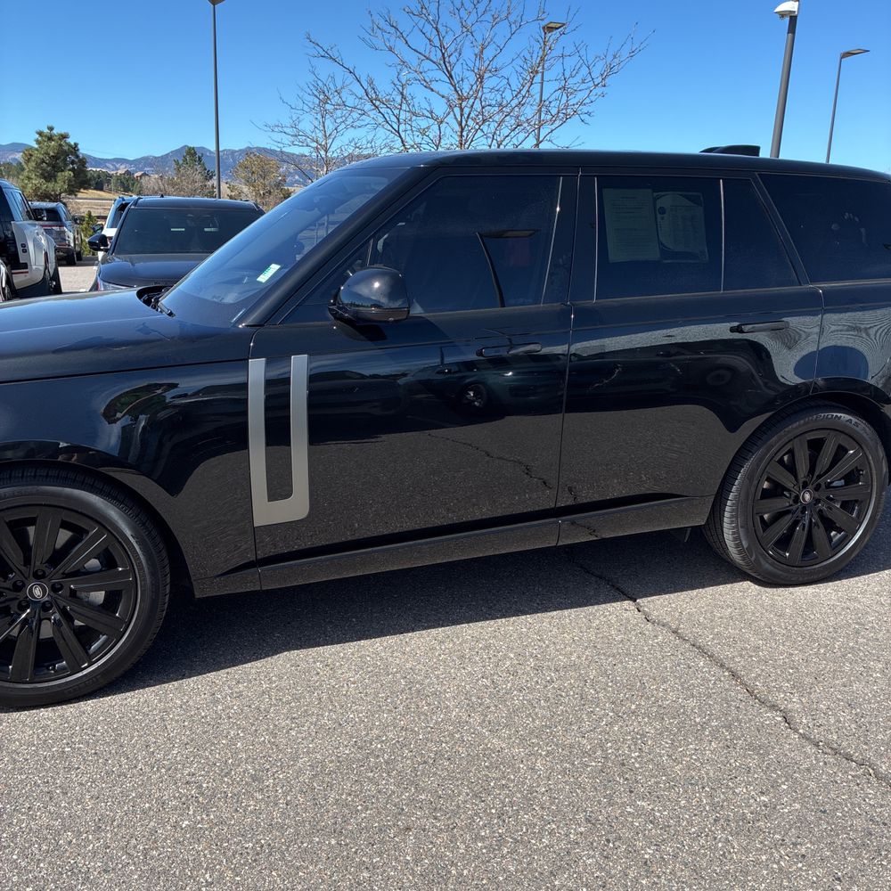 2023 Land Rover Range Rover P530 SE
