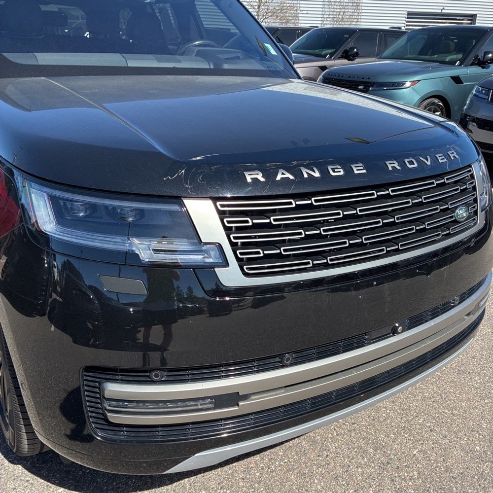 2023 Land Rover Range Rover P530 SE