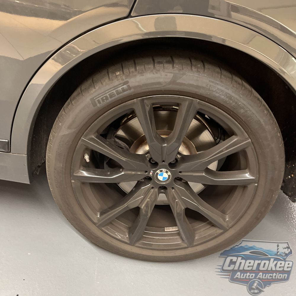 2025 BMW X7 M60i