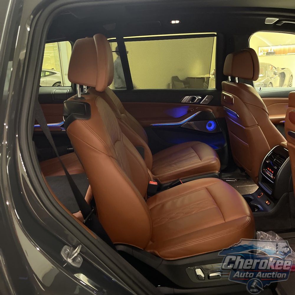 2025 BMW X7 M60i