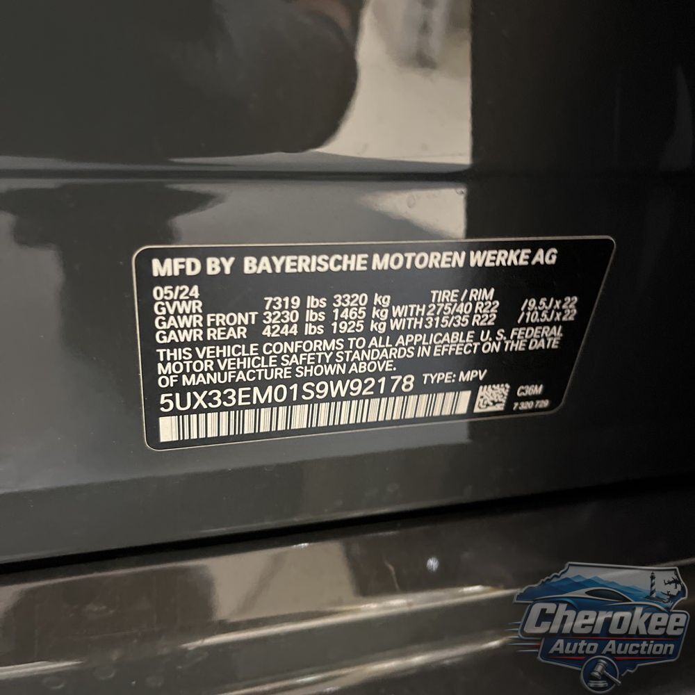 2025 BMW X7 M60i