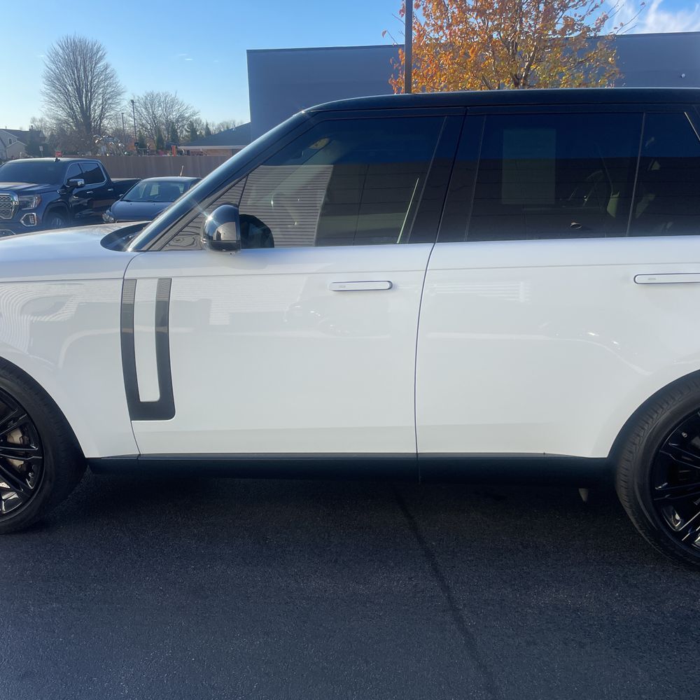 2023 Land Rover Range Rover P530 SE