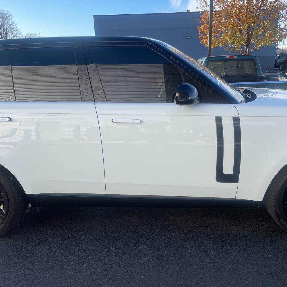 2023 Land Rover Range Rover P530 SE