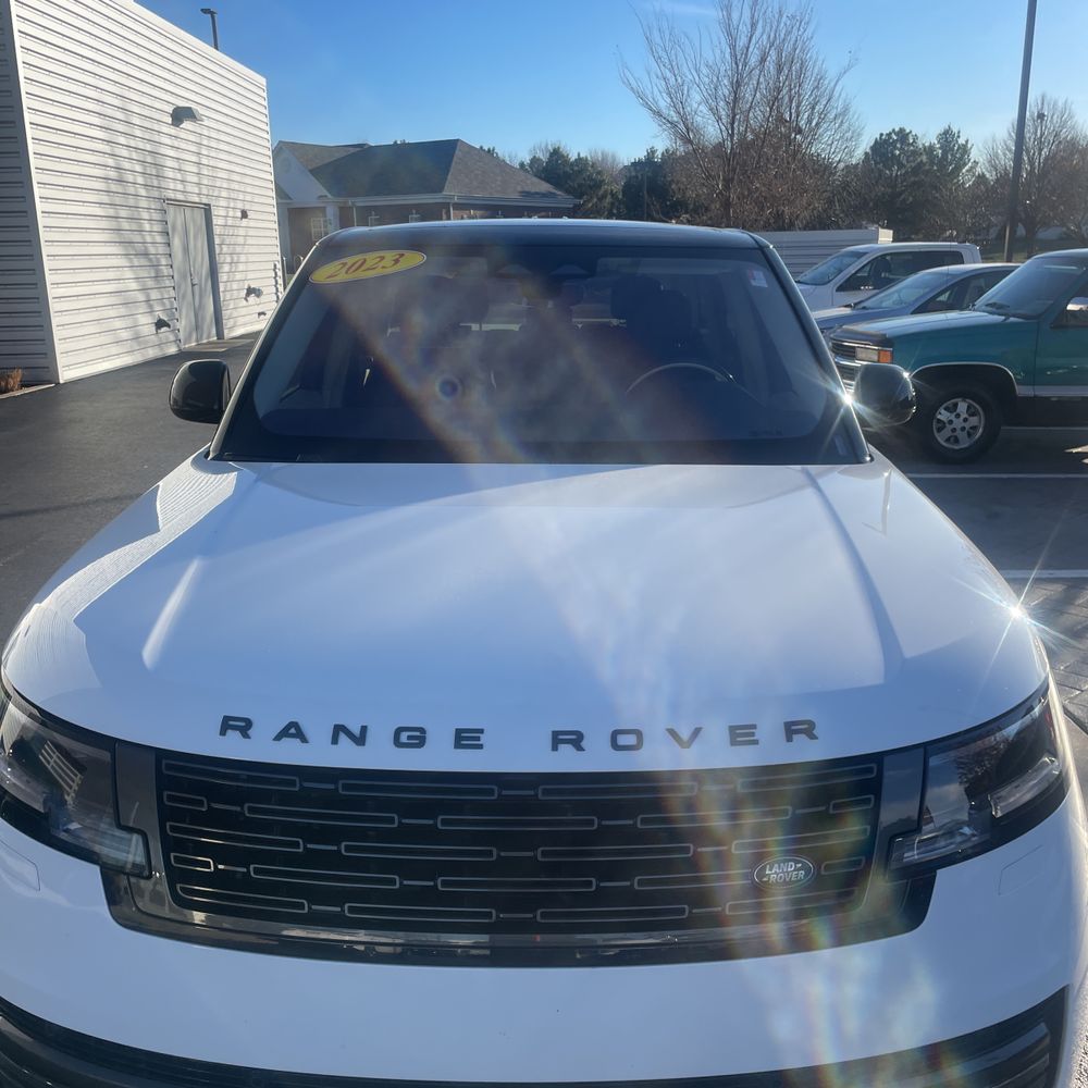 2023 Land Rover Range Rover P530 SE