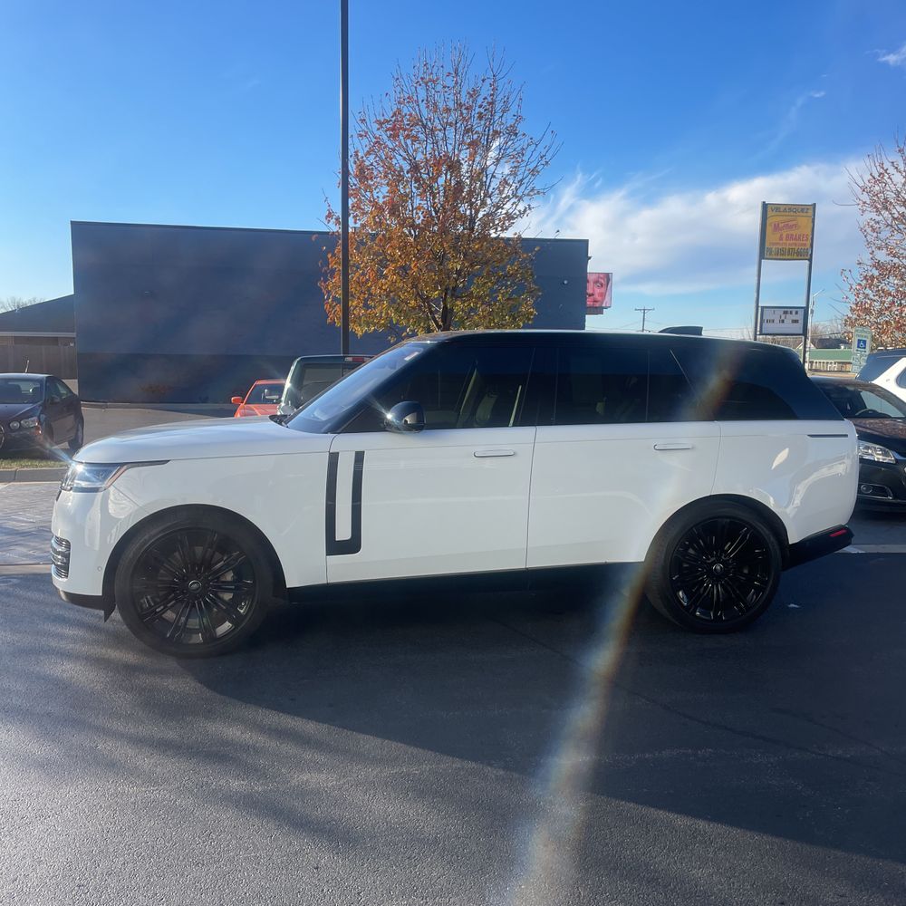 2023 Land Rover Range Rover P530 SE